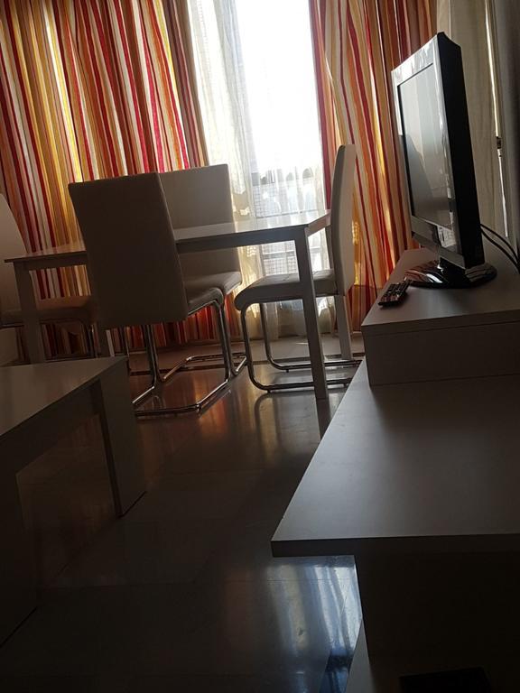 Apartamento Victoria Seville Ngoại thất bức ảnh